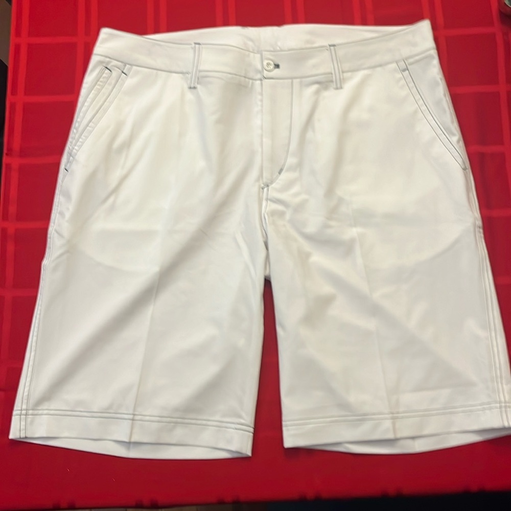 Loft 8 degrees white golf shorts.  38 inch waist, very hard to find!